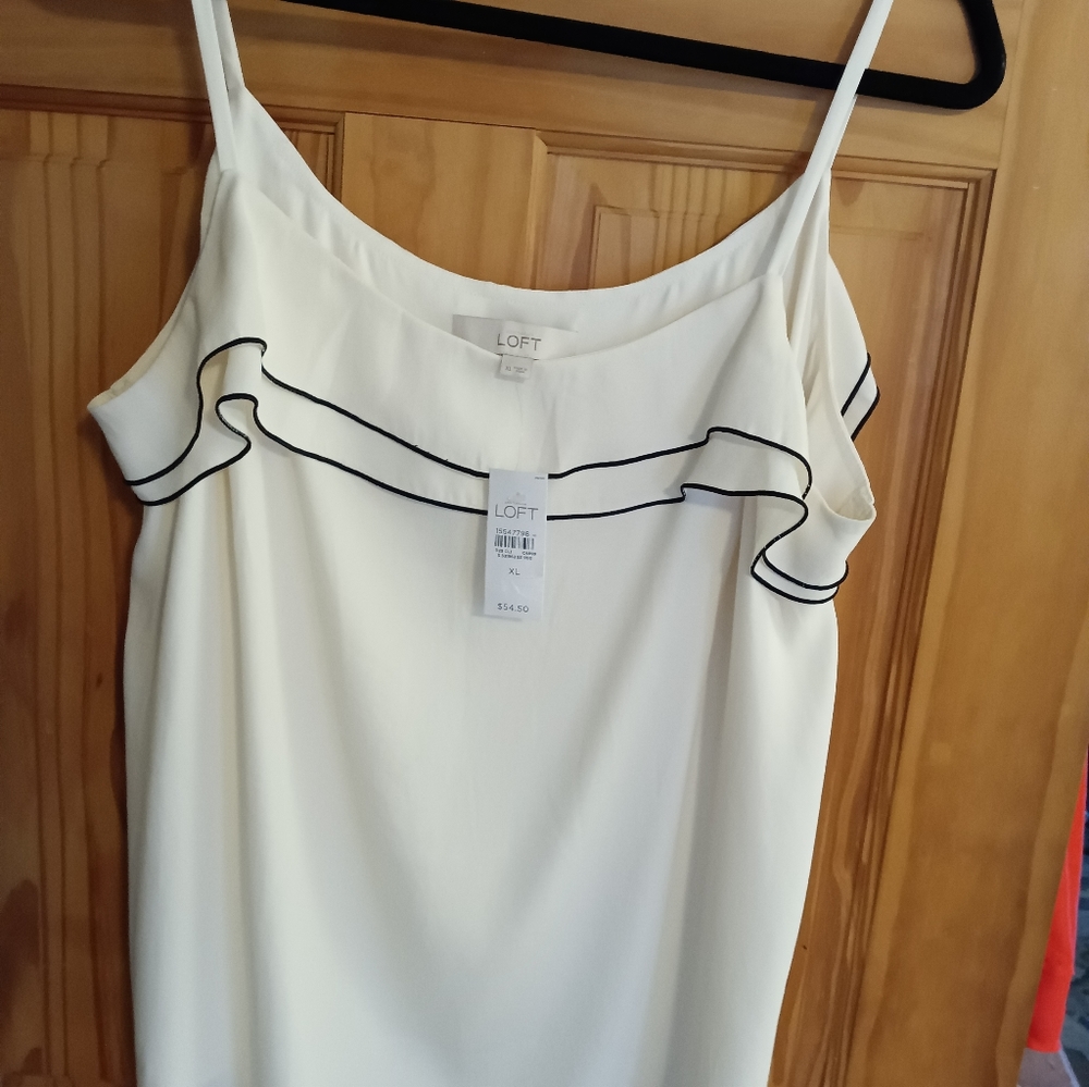 New Ann Taylor Loft, sleeveless women's top.